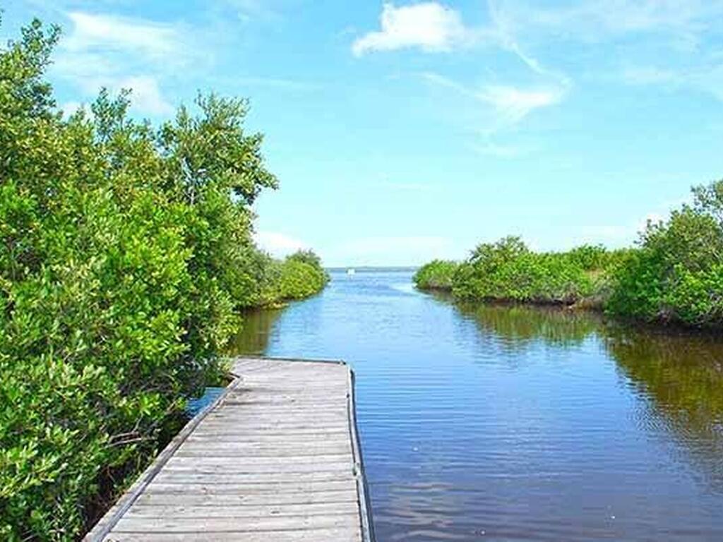 3055 Sunset Avenue, Mims, FL 32754