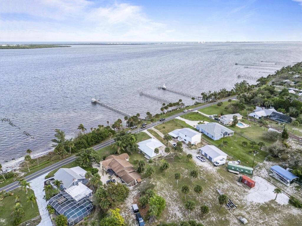 8307 S Indian River Drive, Other, FL 99999