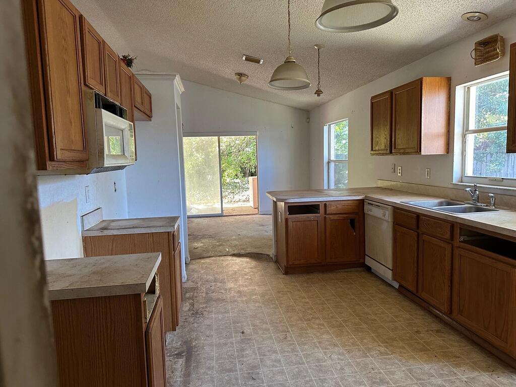 3009 Elizabeth Street, West Melbourne, FL 32904