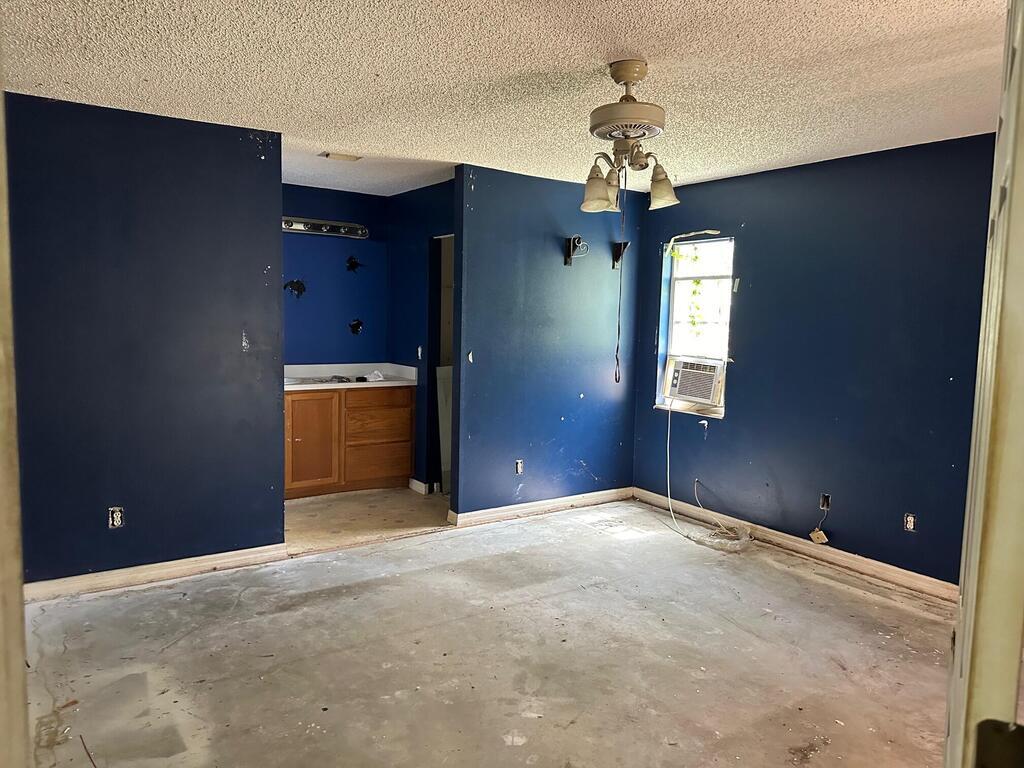 3009 Elizabeth Street, West Melbourne, FL 32904