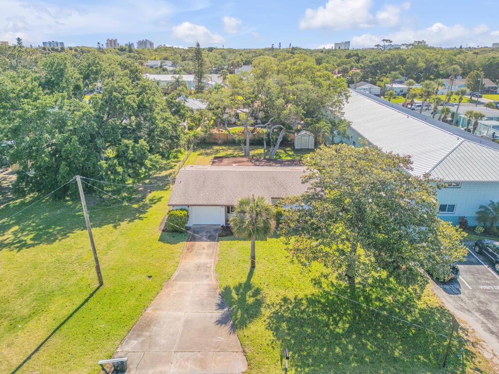 535 S Peninsula Avenue, New Smyrna Beach, FL 32169