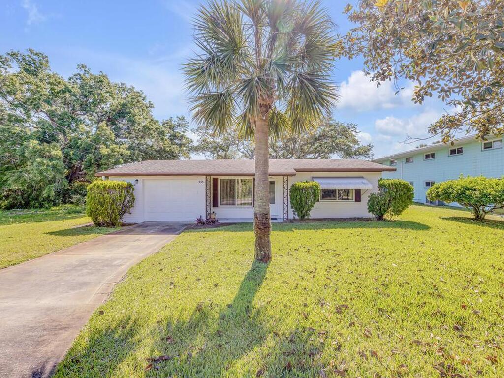 535 S Peninsula Avenue, New Smyrna Beach, FL 32169