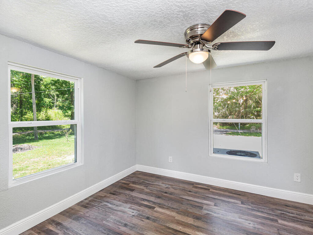 24050 Bass Road, Astor, FL 32102