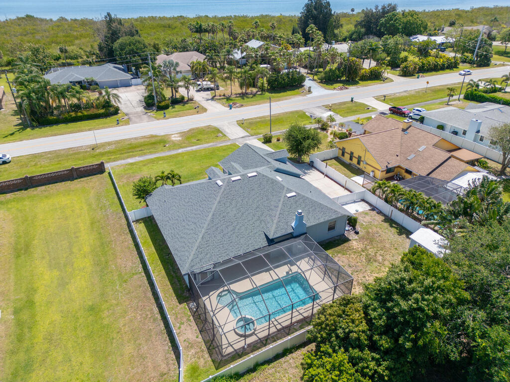 2575 S Courtenay Parkway, Merritt Island, FL 32952