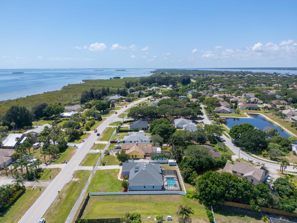 2575 S Courtenay Parkway, Merritt Island, FL 32952