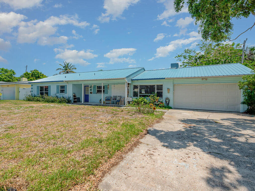 416 N 4th Street, Cocoa Beach, FL 32931