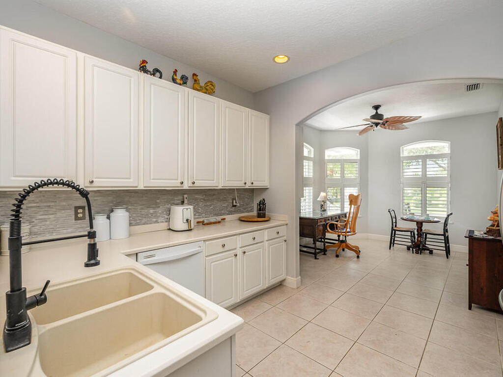 7720 14th Lane, Vero Beach, FL 32966