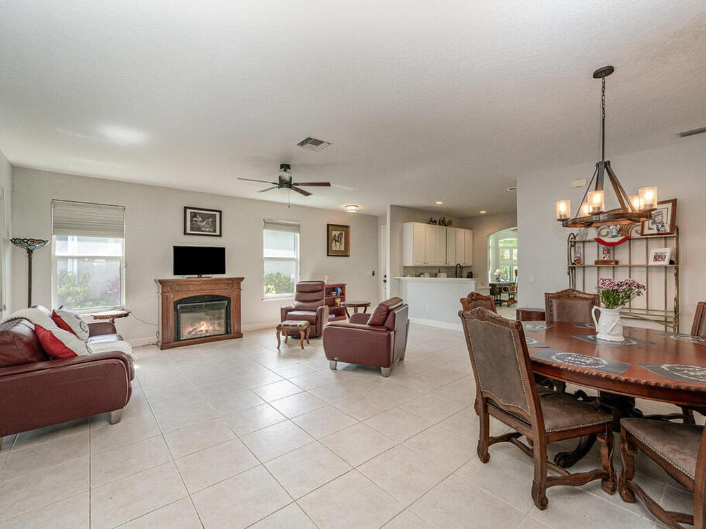 7720 14th Lane, Vero Beach, FL 32966