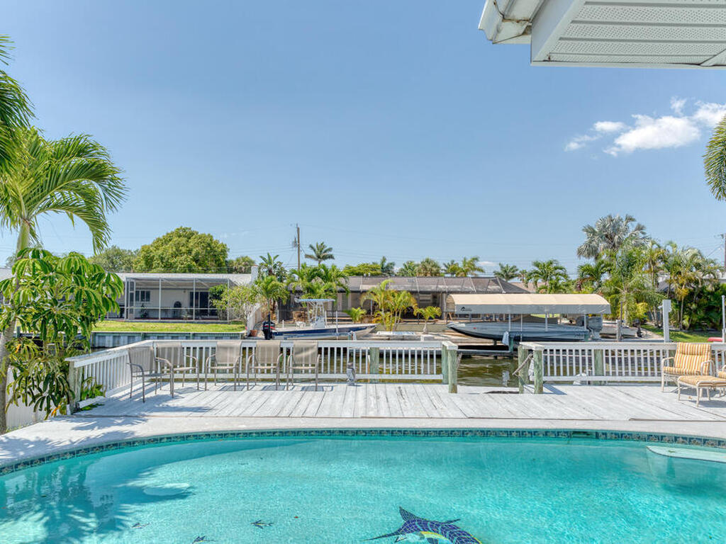 1695 Rochelle Parkway, Merritt Island, FL 32952