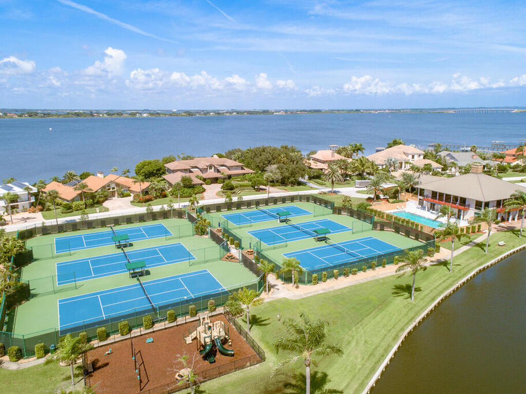 866 Loggerhead Island Drive, Satellite Beach, FL 32937