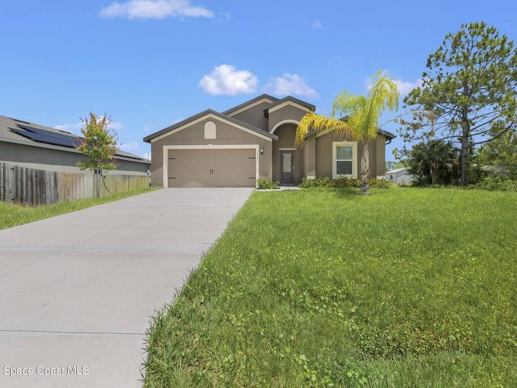 543 Lafayette Street, Palm Bay, FL 32908