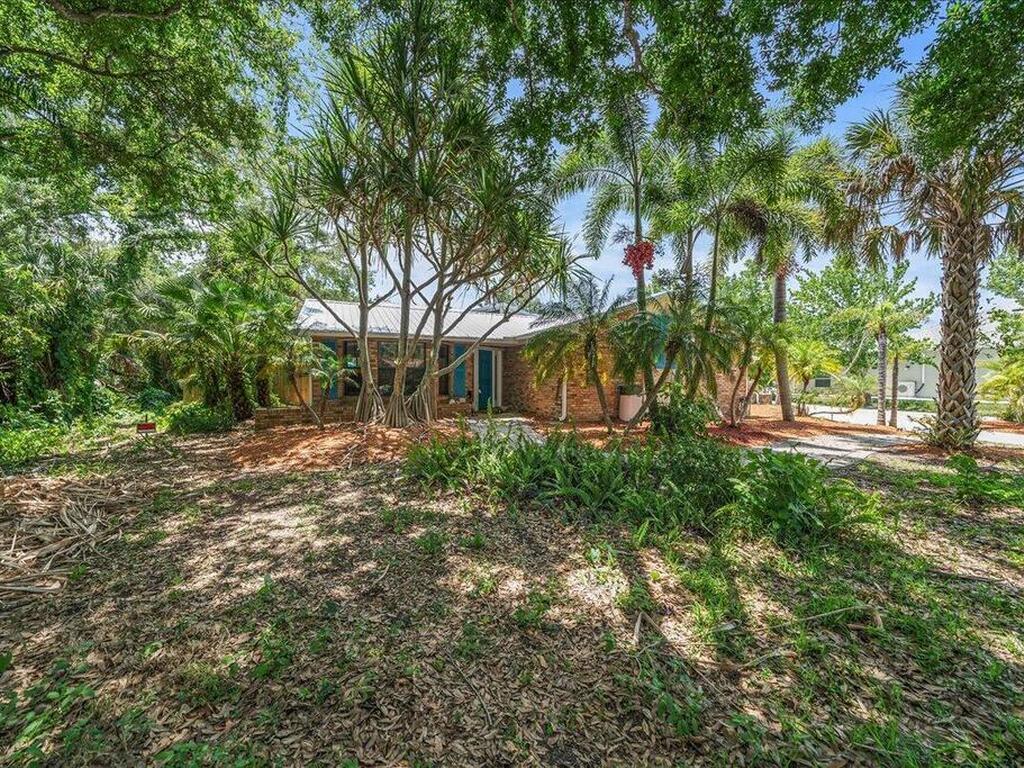 585 Hidden Creek Drive, Merritt Island, FL 32952