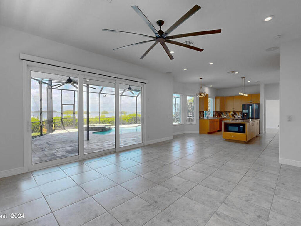 460 Lanternback Island Drive, Satellite Beach, FL 32937