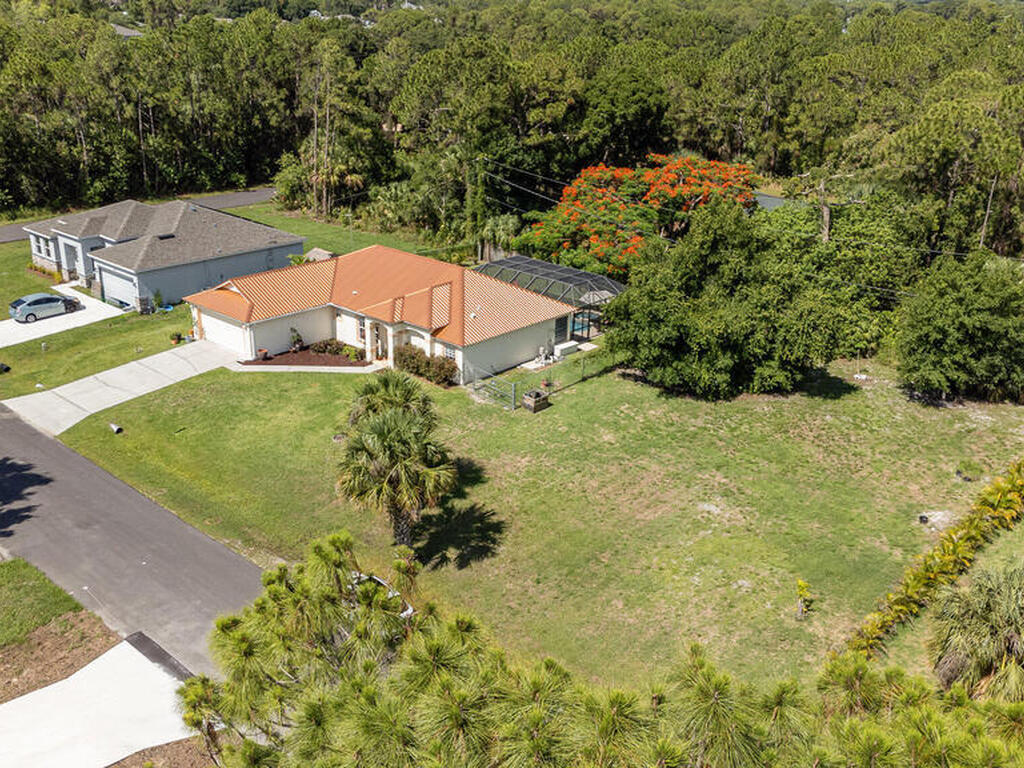 412 Carpenter Avenue, Palm Bay, FL 32907