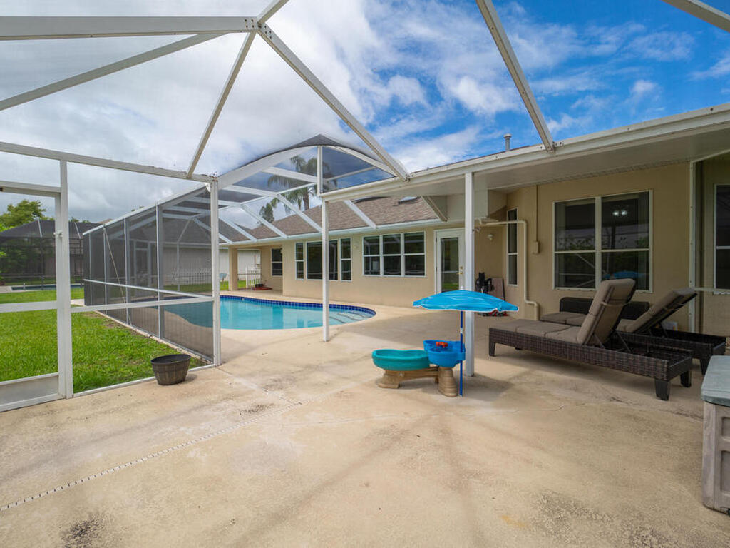 1025 Lennox Way, Melbourne, FL 32940