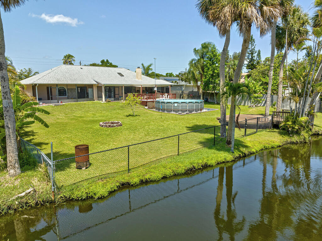 2490 S Courtenay Parkway, Merritt Island, FL 32952