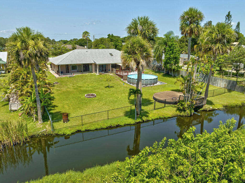 2490 S Courtenay Parkway, Merritt Island, FL 32952