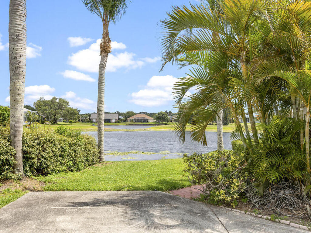 211 Lake Shore Drive, Merritt Island, FL 32953