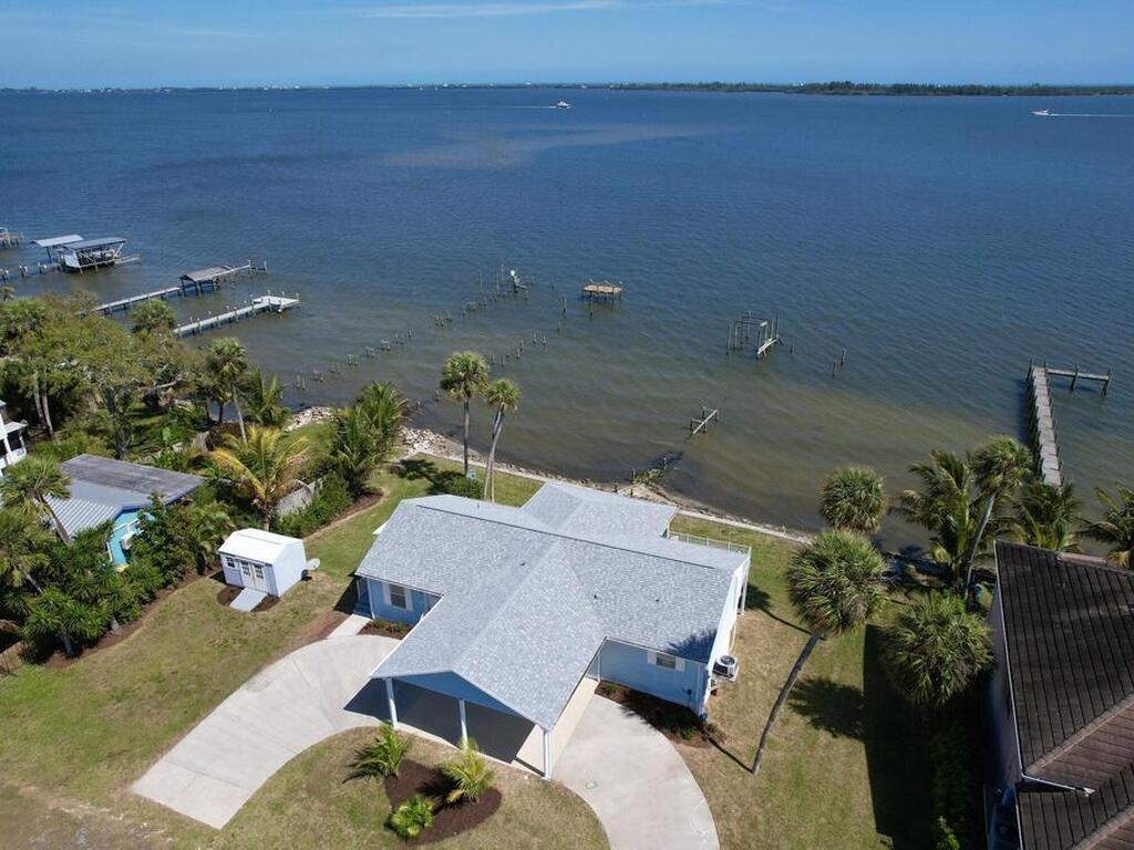 8825 S Highway 1, Micco, FL 32976