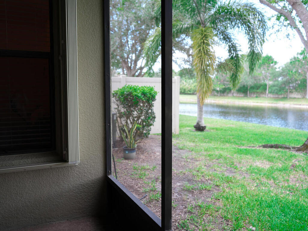 283 Murano Drive, West Melbourne, FL 32904