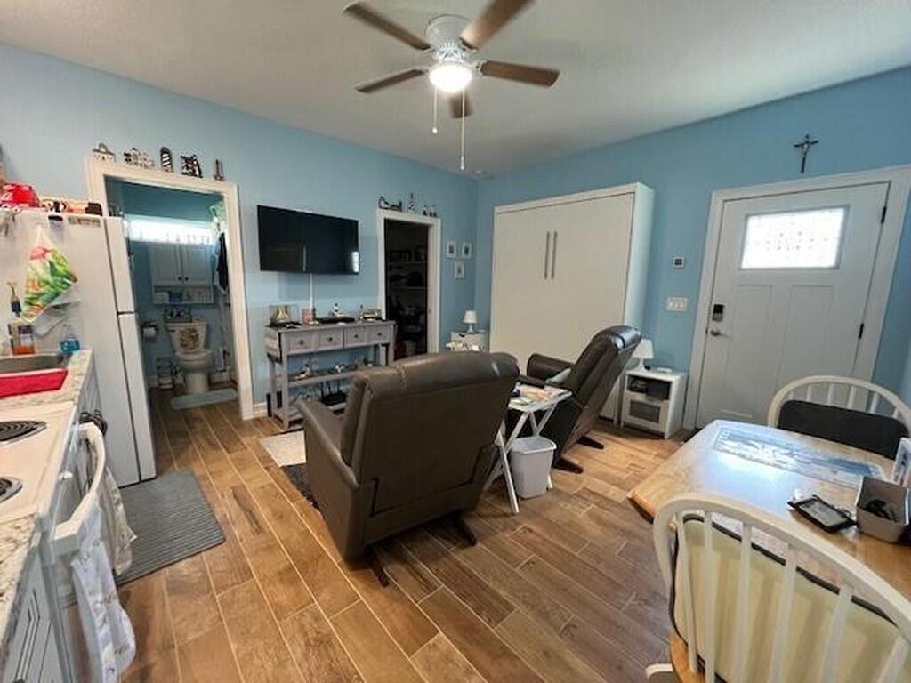 1952 Enterprise Lane, Titusville, FL 32796