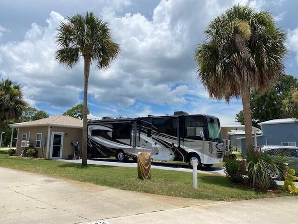 1952 Enterprise Lane, Titusville, FL 32796