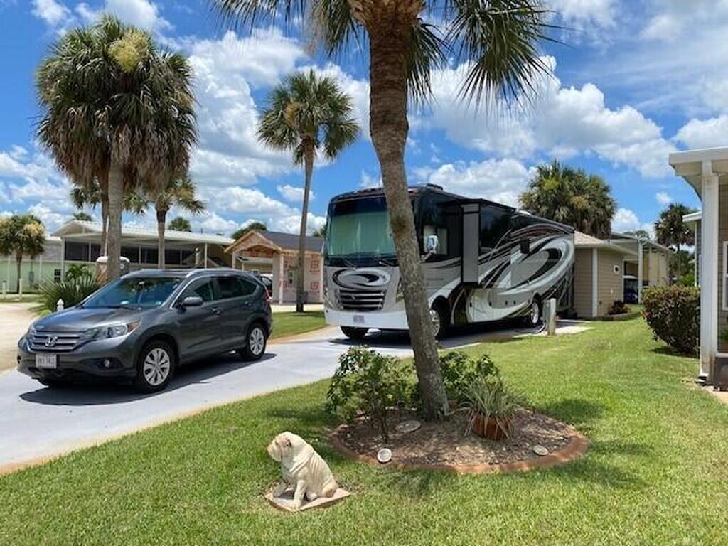 1952 Enterprise Lane, Titusville, FL 32796