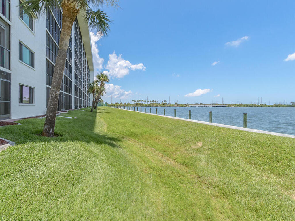 200 S Sykes Creek Parkway, Merritt Island, FL 32952