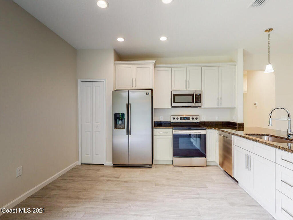 1071 Grapefruit Road, Palm Bay, FL 32909