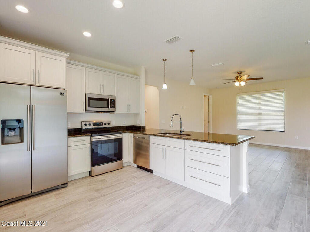 1071 Grapefruit Road, Palm Bay, FL 32909