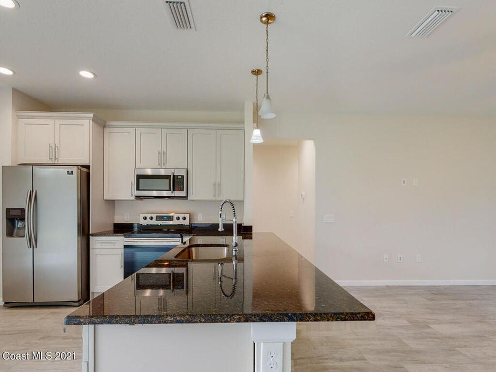 1071 Grapefruit Road, Palm Bay, FL 32909