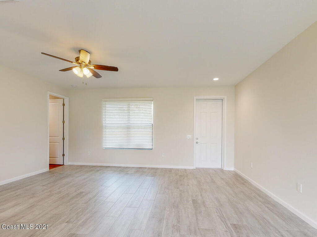 1071 Grapefruit Road, Palm Bay, FL 32909