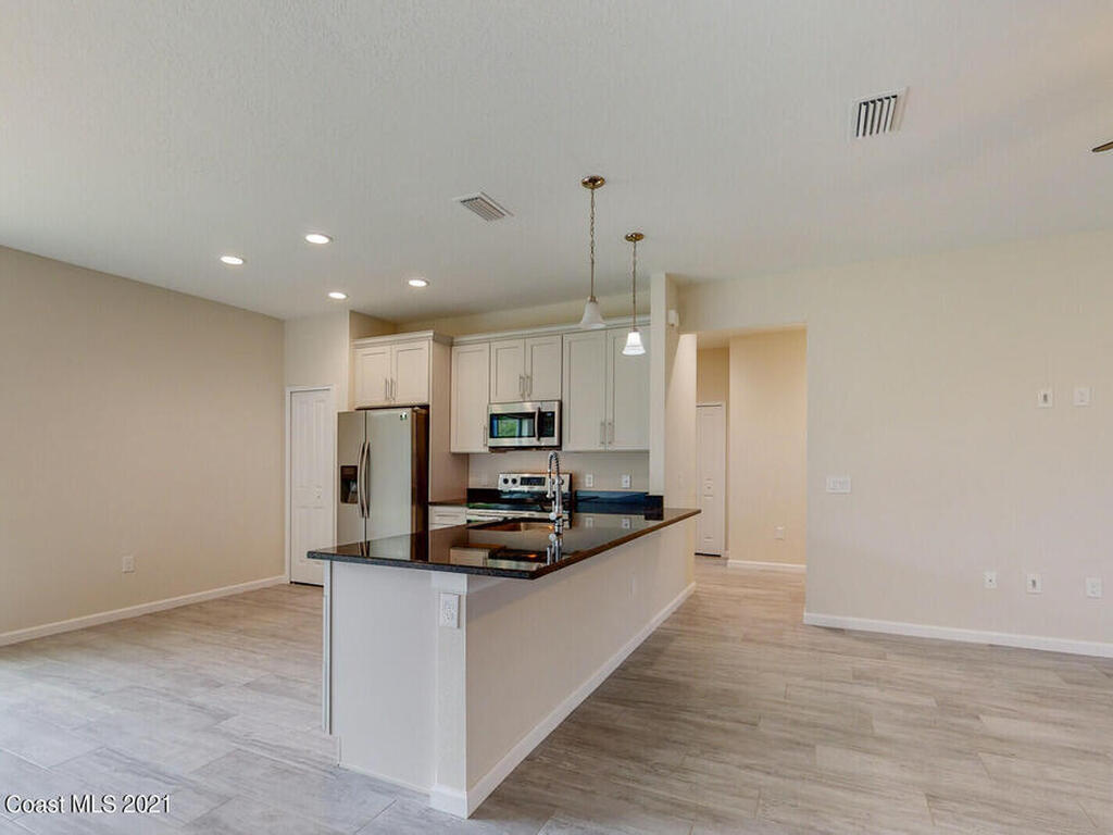 1071 Grapefruit Road, Palm Bay, FL 32909