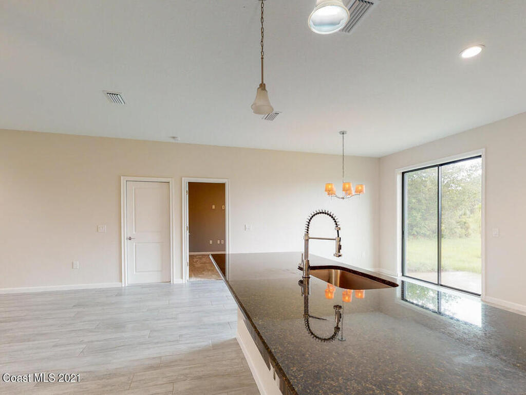 1071 Grapefruit Road, Palm Bay, FL 32909