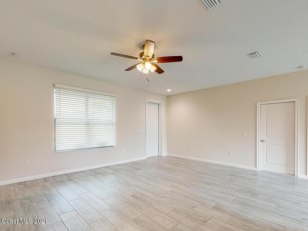 1071 Grapefruit Road, Palm Bay, FL 32909