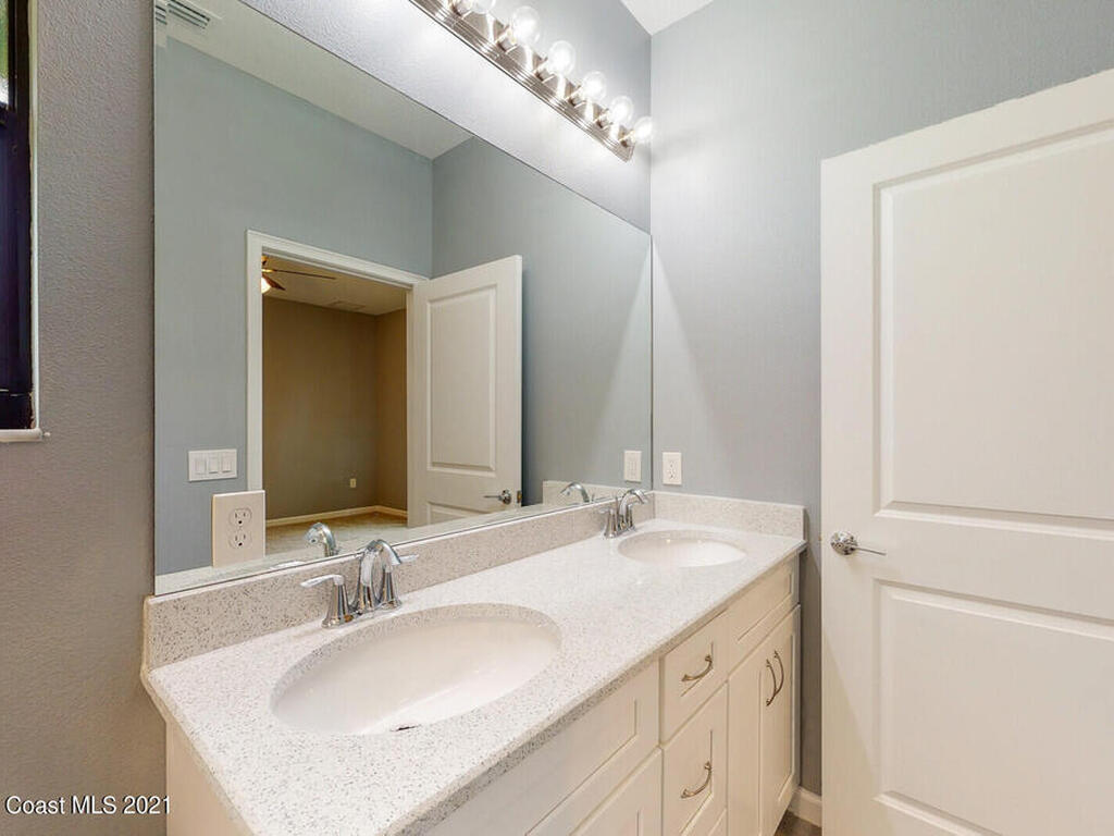 1071 Grapefruit Road, Palm Bay, FL 32909