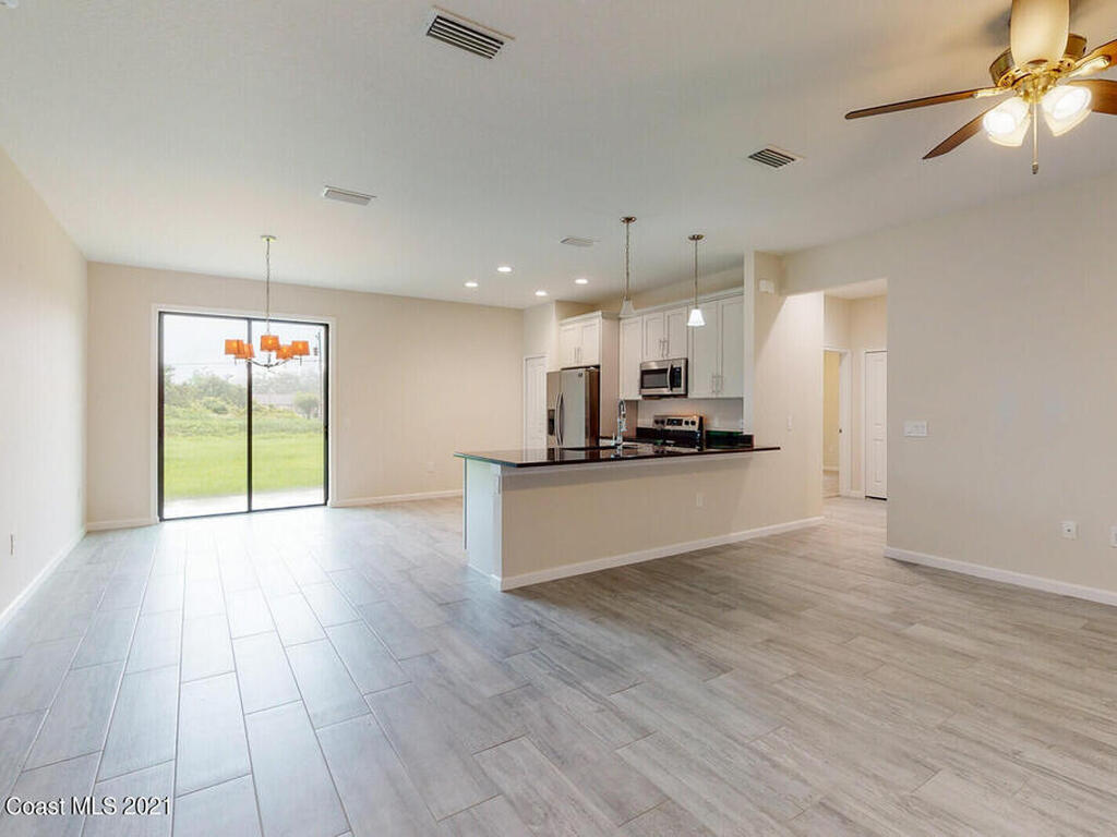 1071 Grapefruit Road, Palm Bay, FL 32909