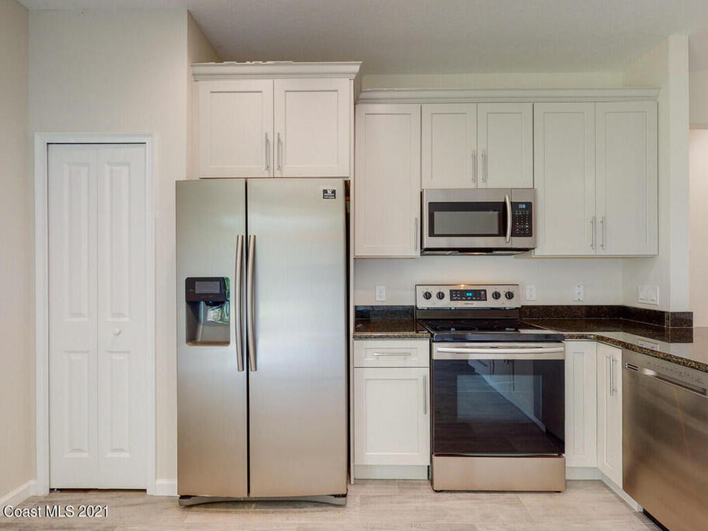 1071 Grapefruit Road, Palm Bay, FL 32909