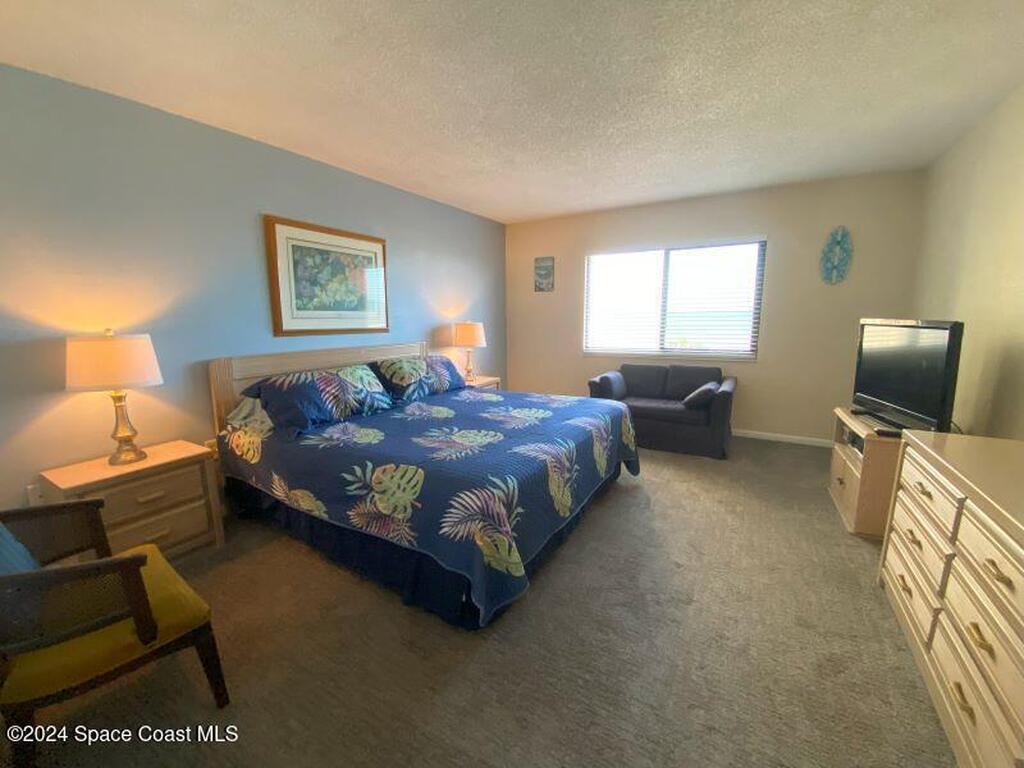 7520 Ridgewood Avenue, Cape Canaveral, FL 32920