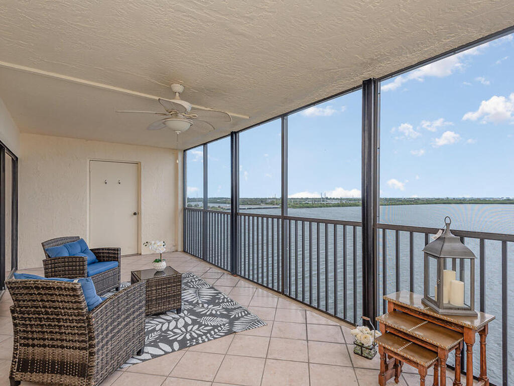 250 S Sykes Creek Parkway, Merritt Island, FL 32952