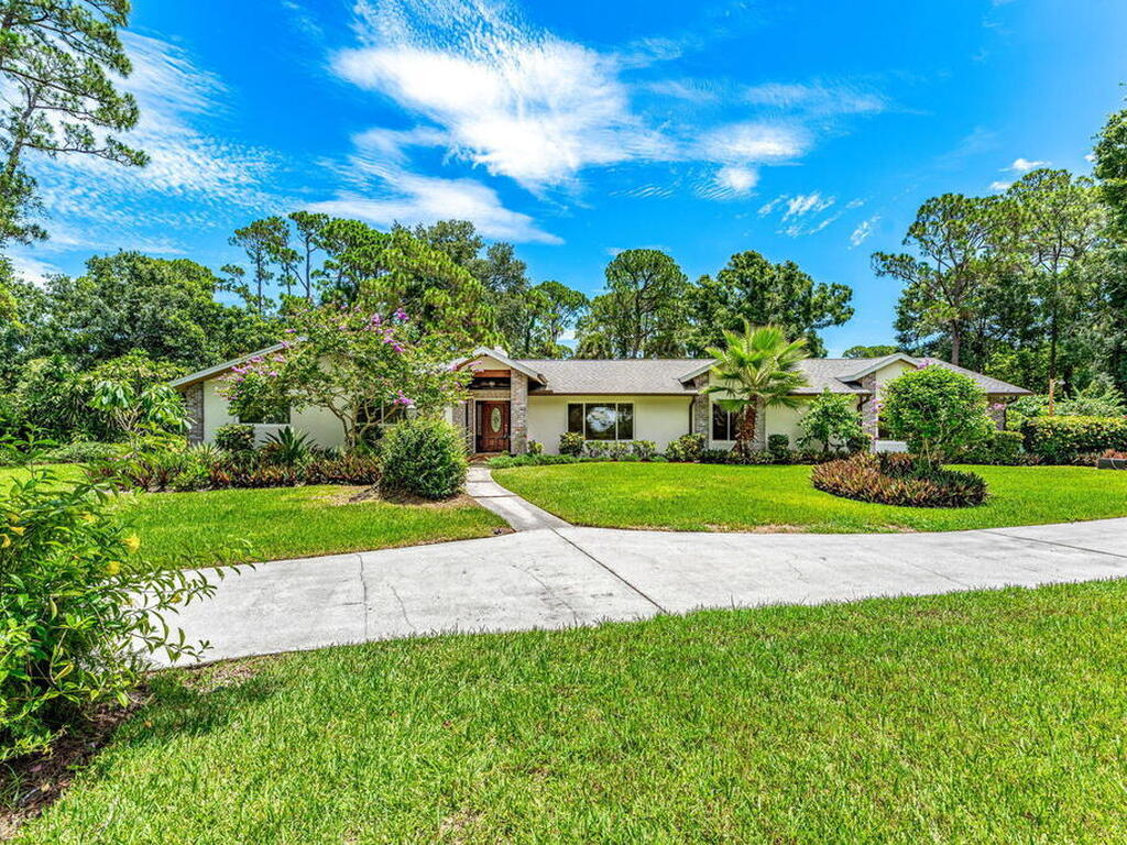 1145 Ashlyn Drive, Melbourne, FL 32904