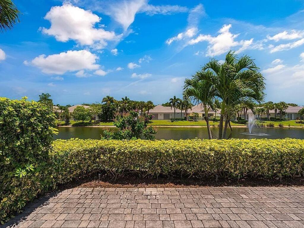 9160 Seasons Terrace, Vero Beach, FL 32963