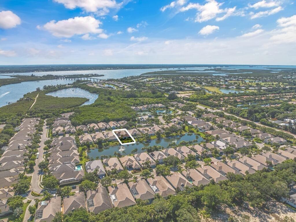 9160 Seasons Terrace, Vero Beach, FL 32963