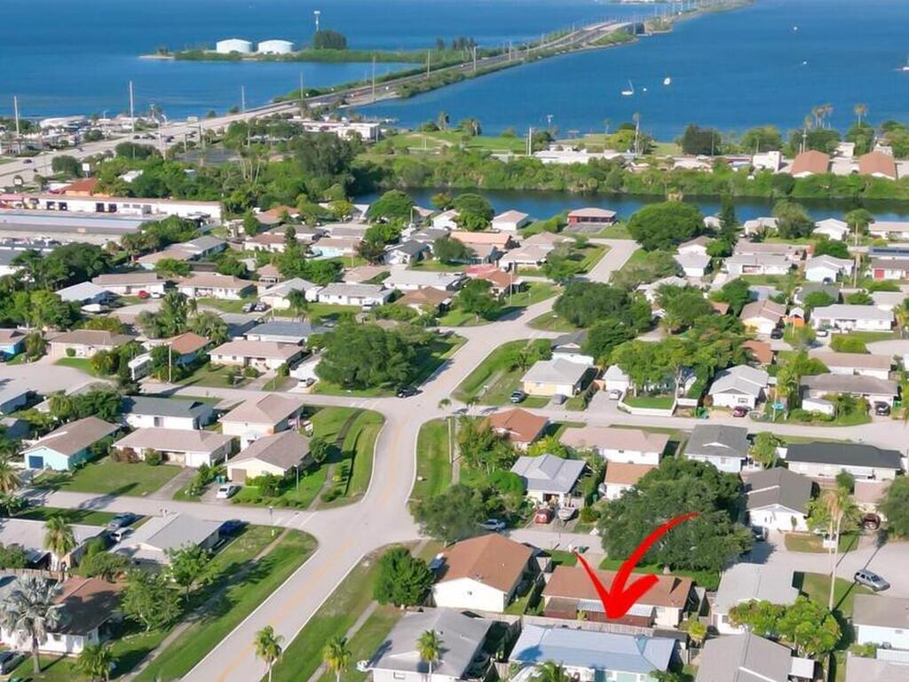 110 S Rosiland, Merritt Island, FL 32952