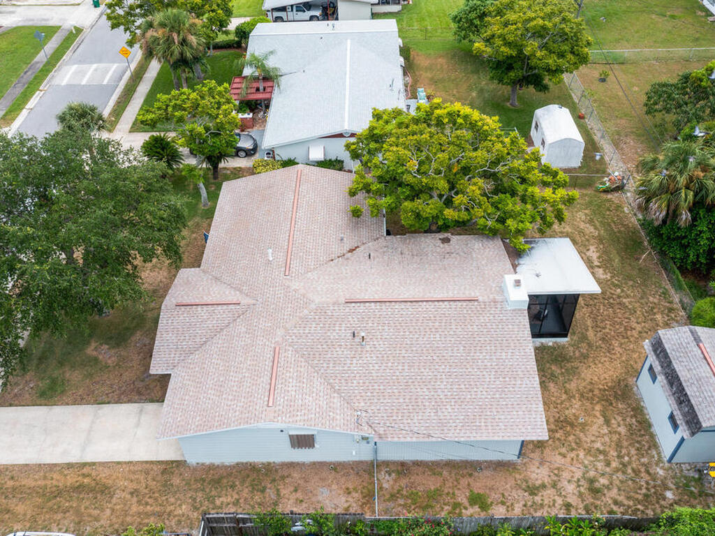 1525 Plum Avenue, Merritt Island, FL 32952