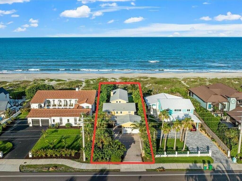 943 S Atlantic Avenue, Cocoa Beach, FL 32931