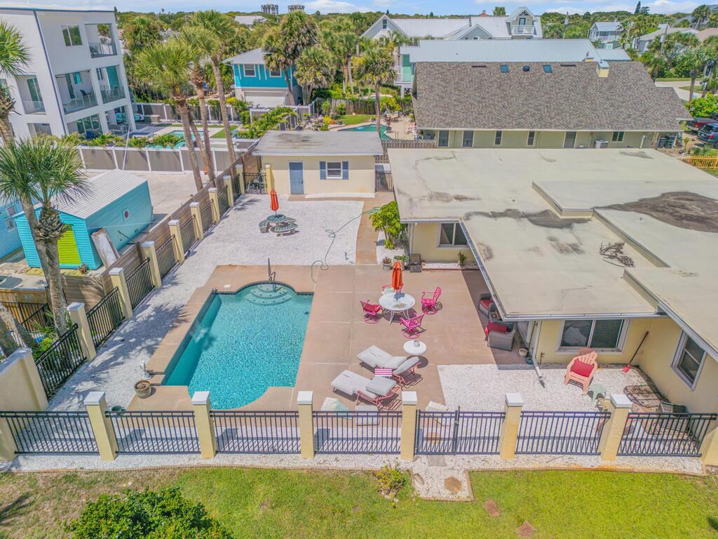 327 Due East Street, New Smyrna Beach, FL 32169