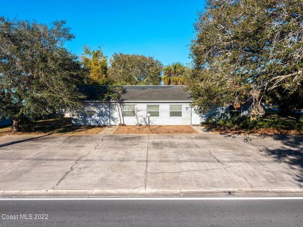 690 Thomas Barbour Drive, Melbourne, FL 32935