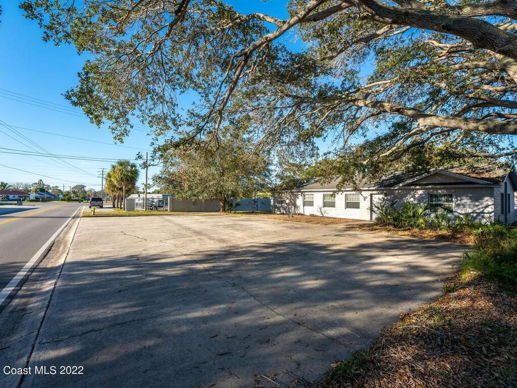 690 Thomas Barbour Drive, Melbourne, FL 32935