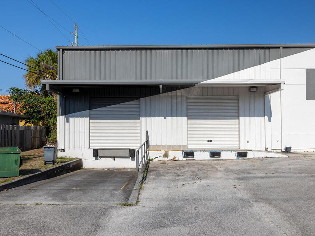 404 E E New Haven, Melbourne, FL 32901